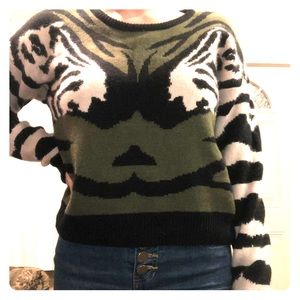 Long sleeve patterned sweater